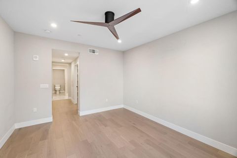 Tiny photo for 45009 Challenge Common #301, FREMONT, CA 94538 (MLS # ML82022816)