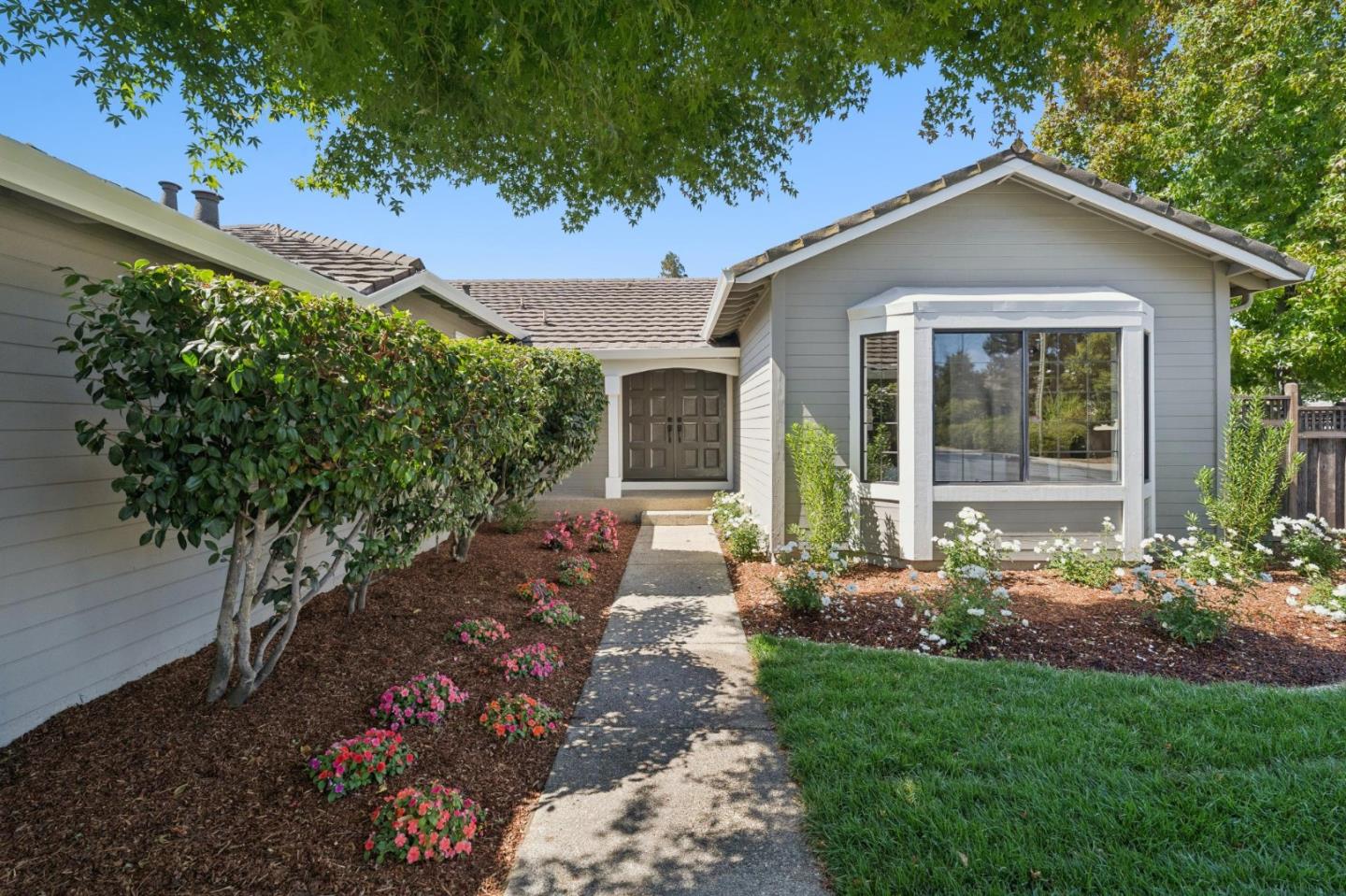 3382 Kenzo Court