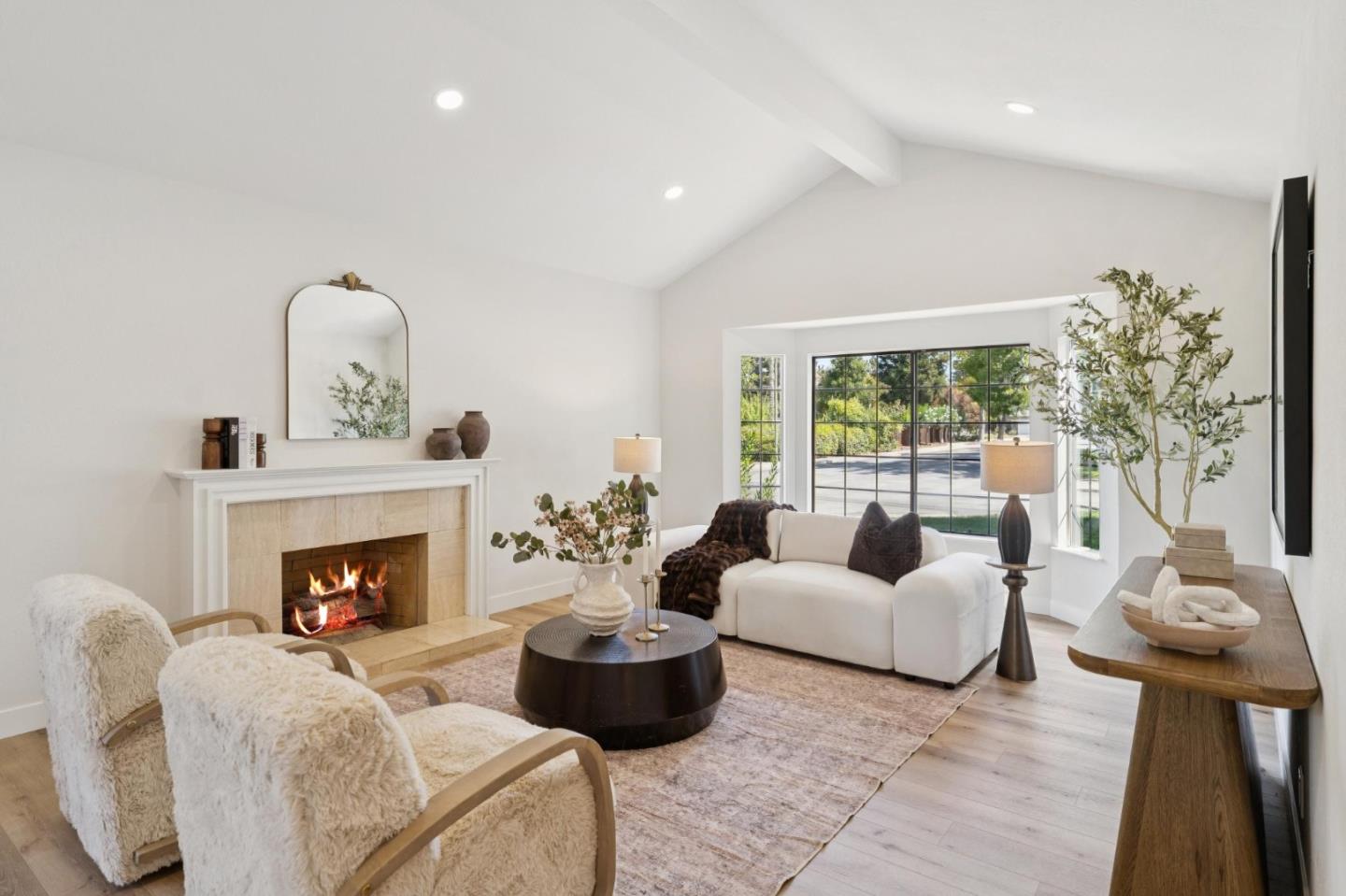 3382 Kenzo Court
