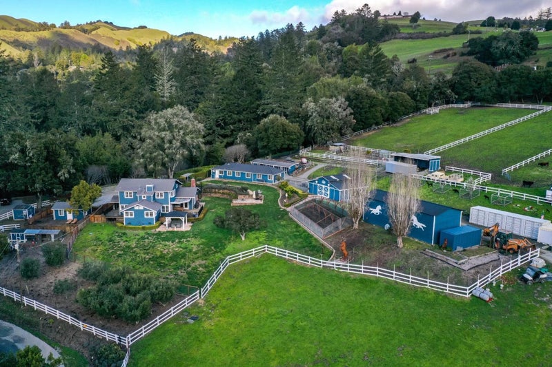 60 Fernwood Drive