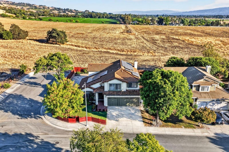 2729 Mira Bella Circle