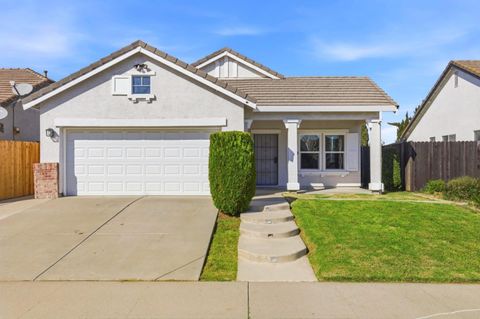 Photo of 8506 Tambor Way, ELK GROVE, CA 95758 (MLS # ML82034688)
