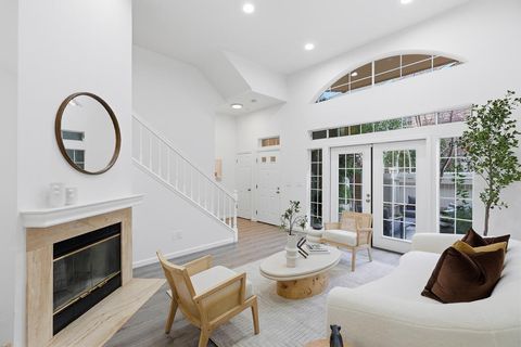 Photo of 444 San Antonio Road #12B, PALO ALTO, CA 94306 (MLS # ML82030681)