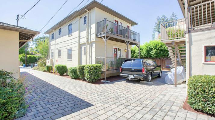 326 Hawthorne Avenue