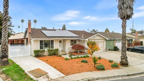 Tiny photo for 184 Sun Blossom Drive, SAN JOSE, CA 95123 (MLS # ML82026351)