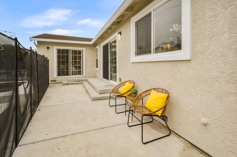 Tiny photo for 184 Sun Blossom Drive, SAN JOSE, CA 95123 (MLS # ML82026351)