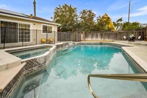 Tiny photo for 184 Sun Blossom Drive, SAN JOSE, CA 95123 (MLS # ML82026351)
