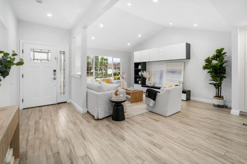 Tiny photo for 184 Sun Blossom Drive, SAN JOSE, CA 95123 (MLS # ML82026351)