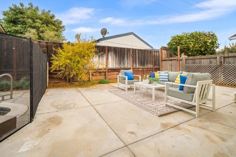 Tiny photo for 184 Sun Blossom Drive, SAN JOSE, CA 95123 (MLS # ML82026351)