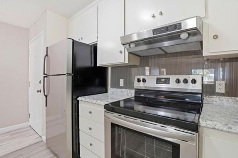 Tiny photo for 1391 Monument Boulevard #10, CONCORD, CA 94520 (MLS # ML82043987)