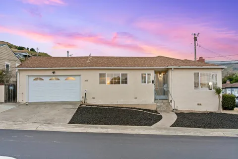 429 Hemlock Avenue, South San Francisco, CA 94080 - #: ML82052308