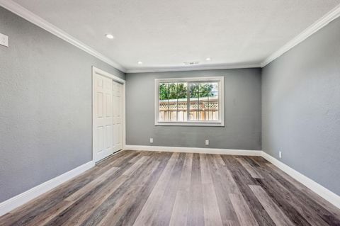 Tiny photo for 1120 Alberni Street, East Palo Alto, CA 94303 (MLS # ML82031583)