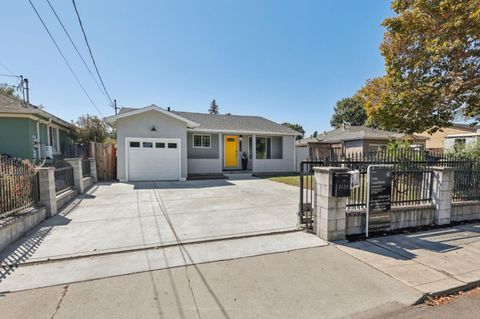 Tiny photo for 1120 Alberni Street, East Palo Alto, CA 94303 (MLS # ML82031583)