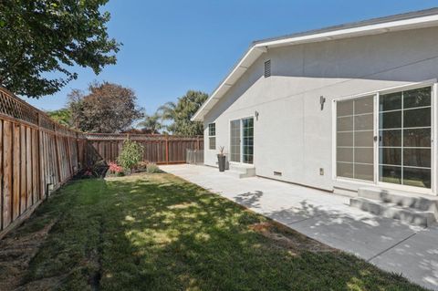 Tiny photo for 1120 Alberni Street, East Palo Alto, CA 94303 (MLS # ML82031583)