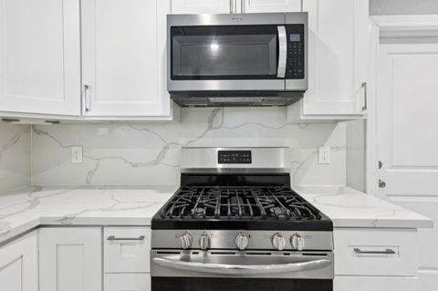 Tiny photo for 1120 Alberni Street, East Palo Alto, CA 94303 (MLS # ML82031583)
