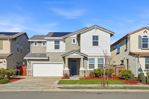 Photo of 2733 Penrose Lane, LATHROP, CA 95330 (MLS # ML82030534)