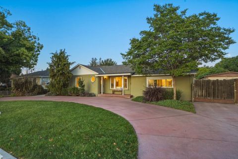 Tiny photo for 972 Emerald Way, San Jose, CA 95117 (MLS # ML82039581)