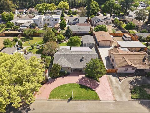Tiny photo for 972 Emerald Way, San Jose, CA 95117 (MLS # ML82039581)