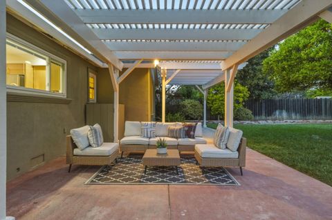 Tiny photo for 972 Emerald Way, San Jose, CA 95117 (MLS # ML82039581)