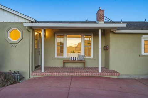 Tiny photo for 972 Emerald Way, San Jose, CA 95117 (MLS # ML82039581)