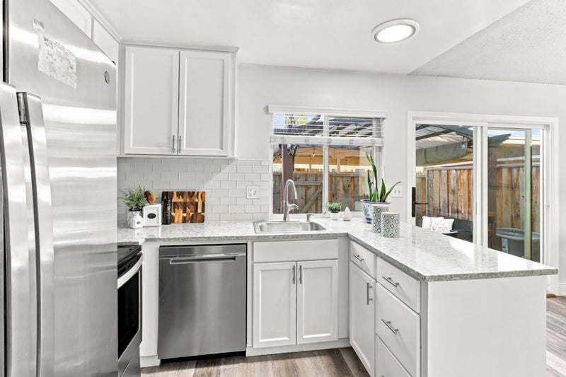 5485 Don Pizarro Court