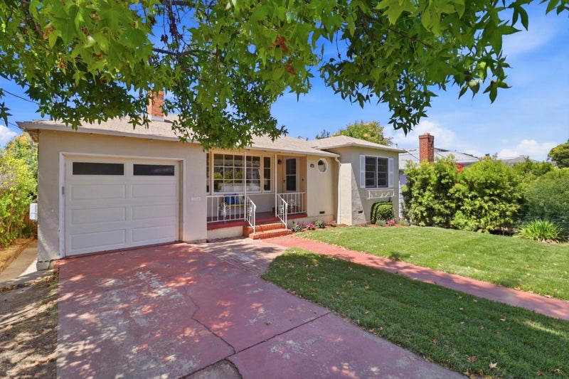 148 Burbank Avenue
