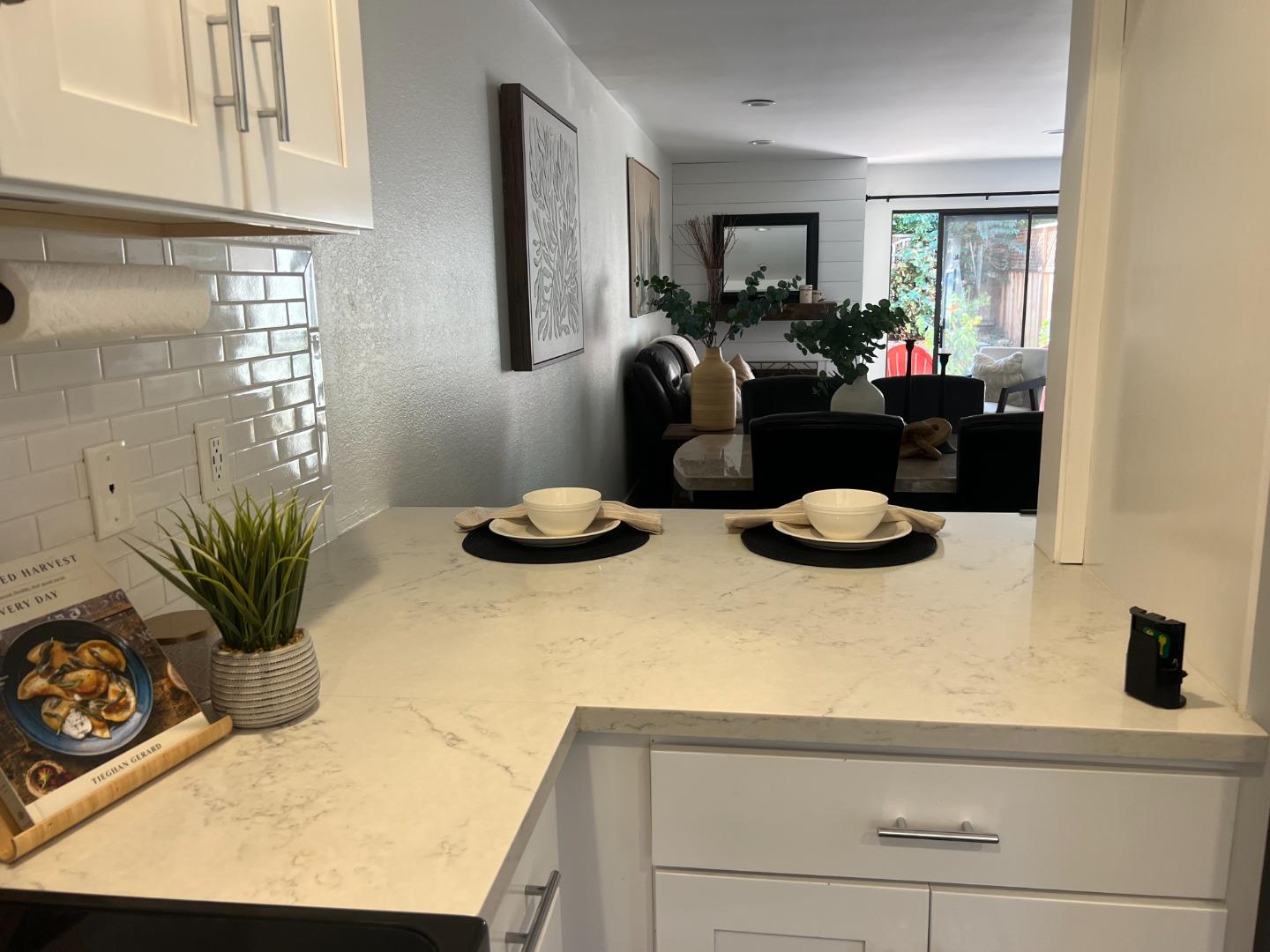 260 W. Dunne Avenue 18