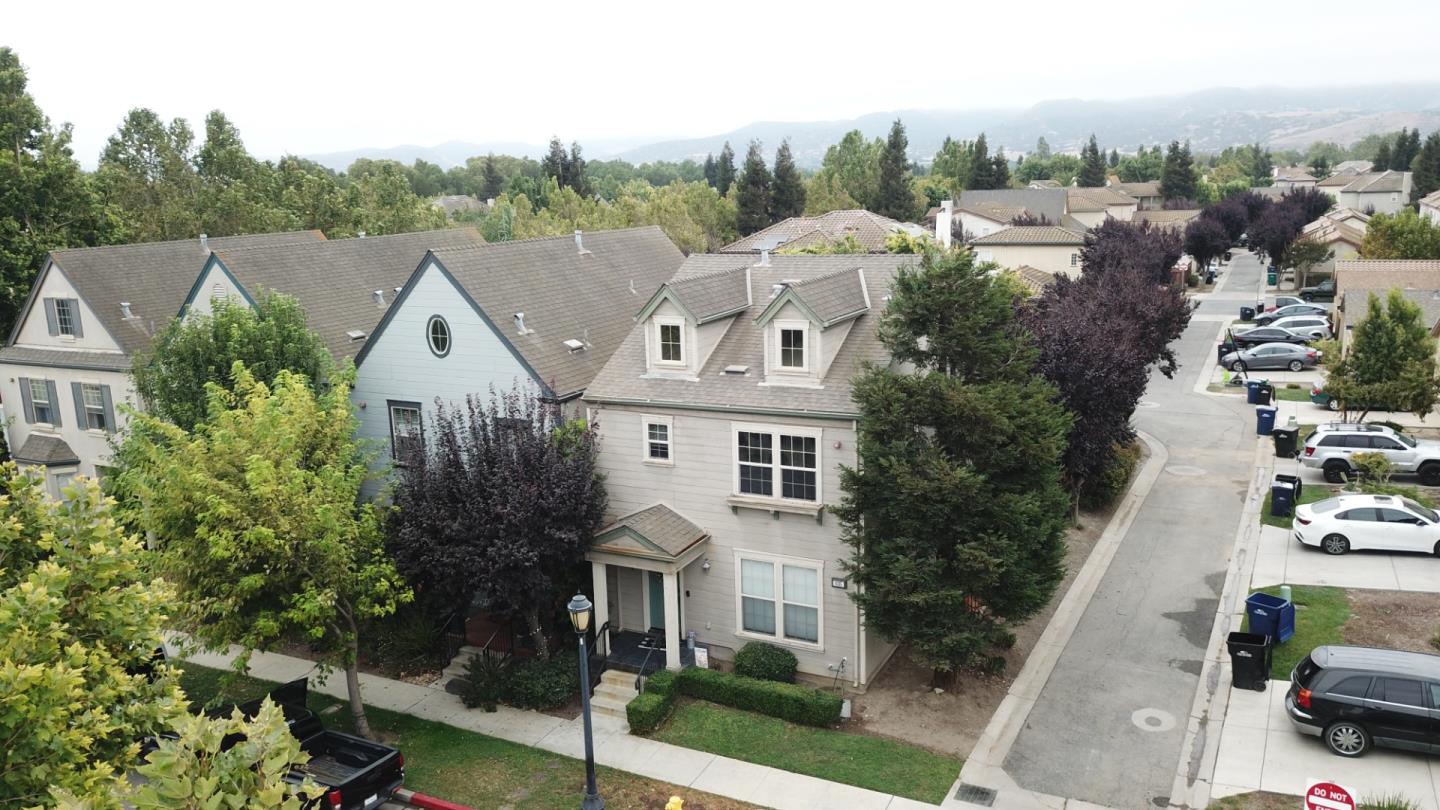 635 Sherwood Avenue