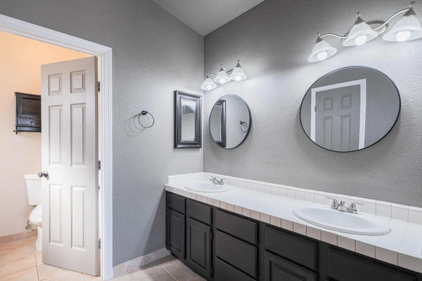 Salinas, California 93907, United States, 3 Bedrooms Bedrooms, ,2 BathroomsBathrooms,Residential,Active,99325