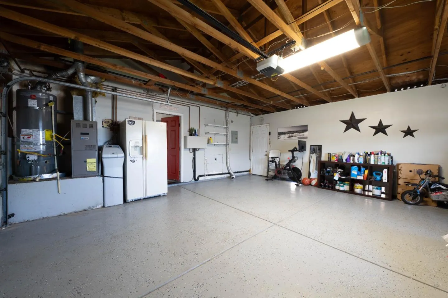 Salinas, California 93907, United States, 3 Bedrooms Bedrooms, ,2 BathroomsBathrooms,Residential,Active,99325