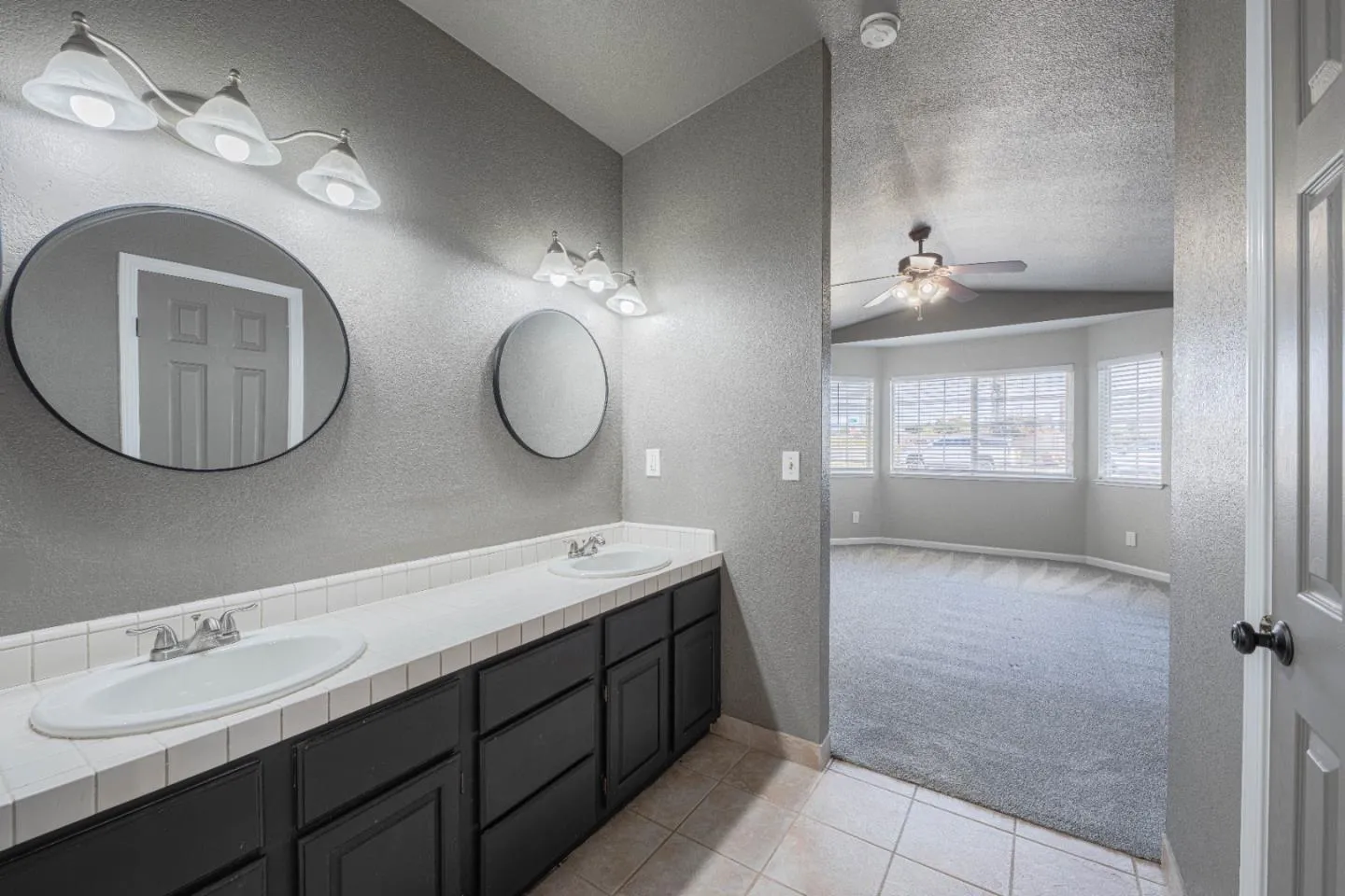 Salinas, California 93907, United States, 3 Bedrooms Bedrooms, ,2 BathroomsBathrooms,Residential,Active,99325