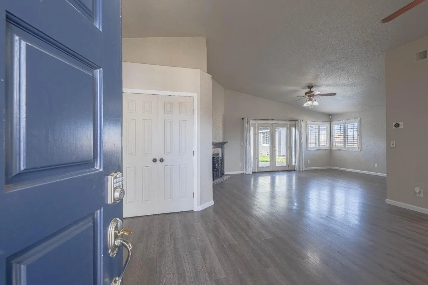 Salinas, California 93907, United States, 3 Bedrooms Bedrooms, ,2 BathroomsBathrooms,Residential,Active,99325