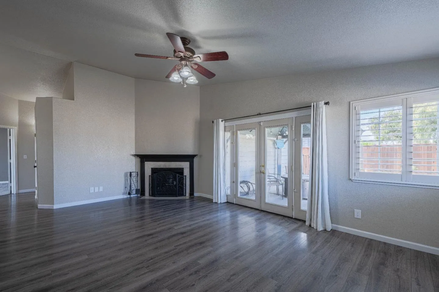 Salinas, California 93907, United States, 3 Bedrooms Bedrooms, ,2 BathroomsBathrooms,Residential,Active,99325