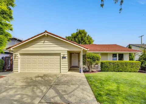 811 W Remington Drive, Sunnyvale, CA 94087 - MLS#: ML82004295