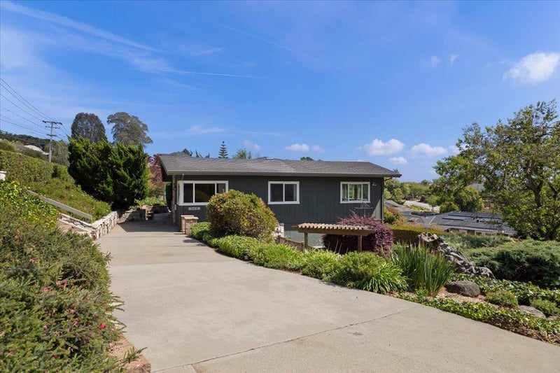714 Clubhouse Drive