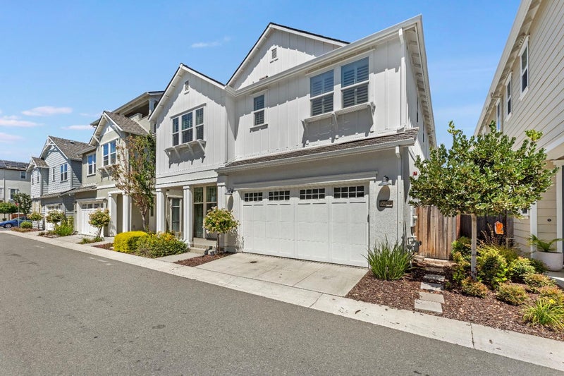 8459 Peninsula Way