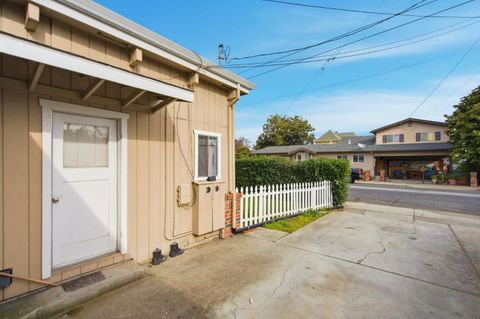 Tiny photo for 344 Buckeye Street, REDWOOD CITY, CA 94063 (MLS # ML82034245)
