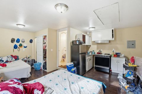 Tiny photo for 344 Buckeye Street, REDWOOD CITY, CA 94063 (MLS # ML82034245)