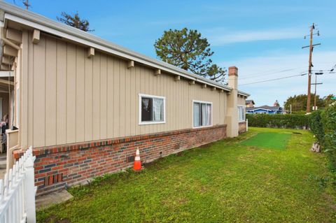 Tiny photo for 344 Buckeye Street, REDWOOD CITY, CA 94063 (MLS # ML82034245)