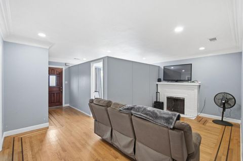 Tiny photo for 344 Buckeye Street, REDWOOD CITY, CA 94063 (MLS # ML82034245)