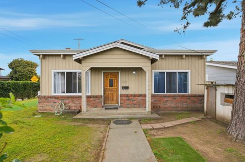 Photo of 344 Buckeye Street, REDWOOD CITY, CA 94063 (MLS # ML82034245)