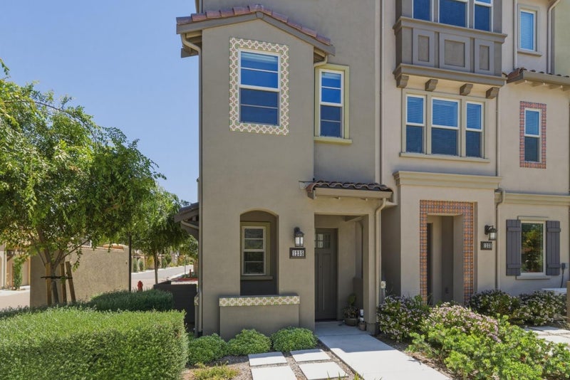 1235 Verano Road
