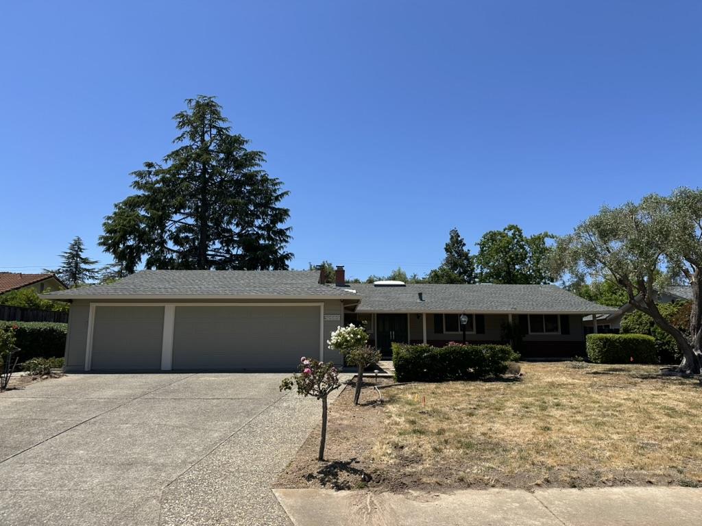 12689 Cambridge DR