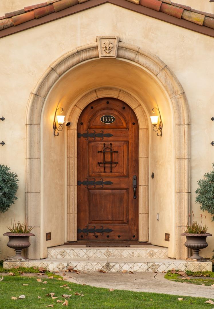 1335 Glenwood Avenue