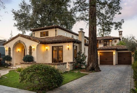 Photo of 1335 Glenwood Avenue, SAN JOSE, CA 95125 (MLS # ML82043683)