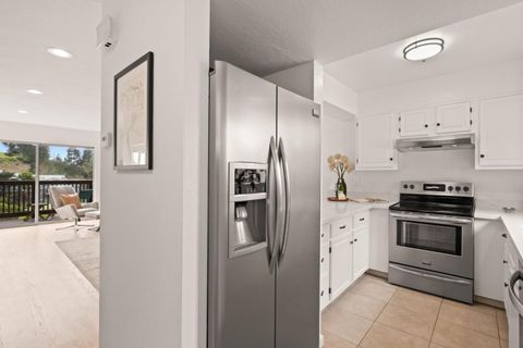 Tiny photo for 504 Monterey Road #14 - L, PACIFICA, CA 94044 (MLS # ML82040956)