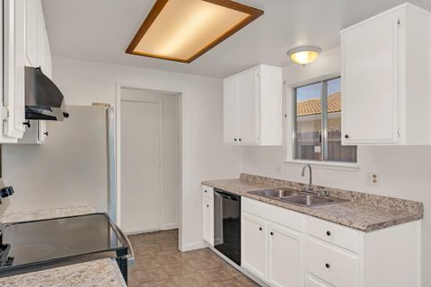 Tiny photo for 1351 Chukar Street, LOS BANOS, CA 93635 (MLS # ML82041821)