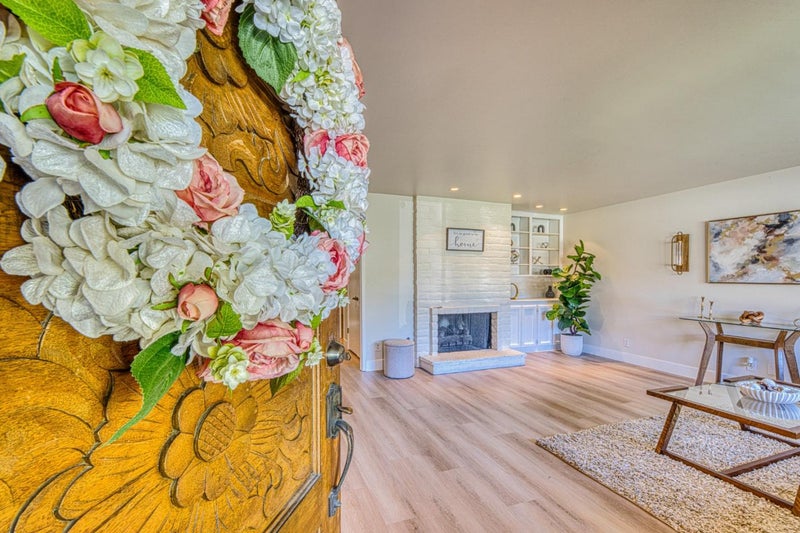 330 Woodside Drive 114