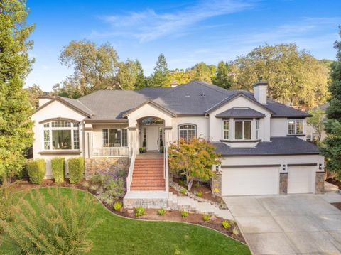 Photo of 2360 Sunflower Circle, GILROY, CA 95020 (MLS # ML82027575)