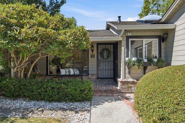 312 East Oakwood Boulevard